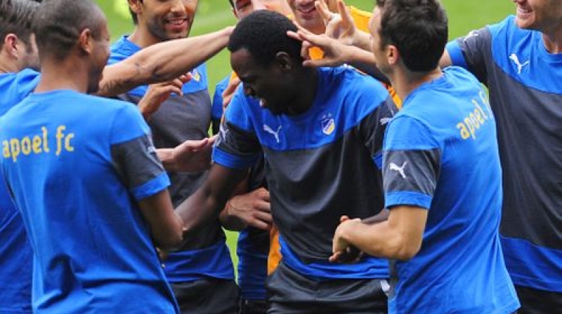 APOEL spēlētāji treniņā pirms spēles bija jautrā garastāvoklī. Vai būs arī pēc spēles?
Foto:AP/Scanpix