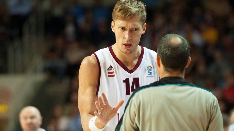 Kaspars Bērziņš: 21 punkts pret Saratovas "Avtodor"
Foto: Romāns Kokšarovs, f64