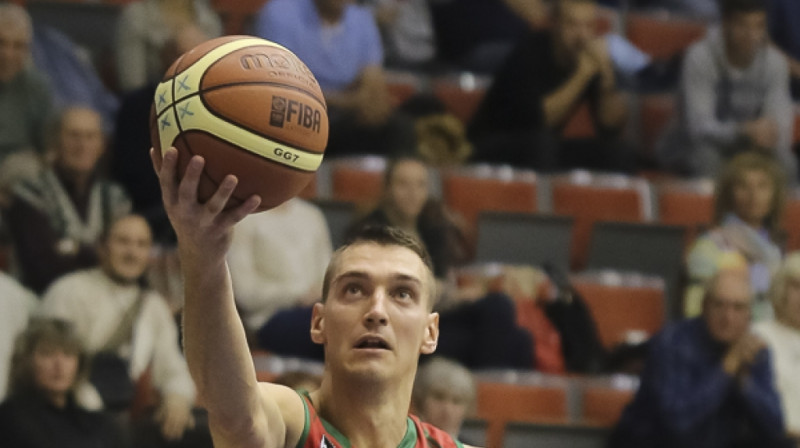 Mareks Jurevičus un "Liepāja/Triobet": skaļs pieteikums Aldaris LBL 24.sezonai.
Foto: Ģirts Gertsons (Liepajaslauvas.lv)