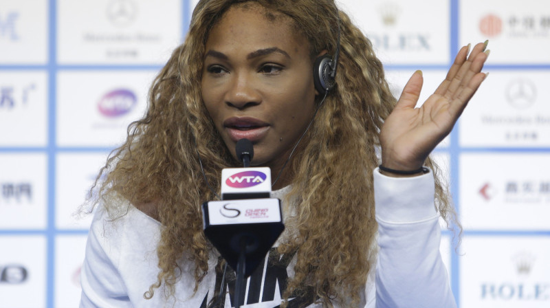 Serēna Viljamsa šoruden abus turnīrus Ķīnā pabeidza ar izstāšanos veselības problēmu dēļ
Foto: Reuters/Scanpix