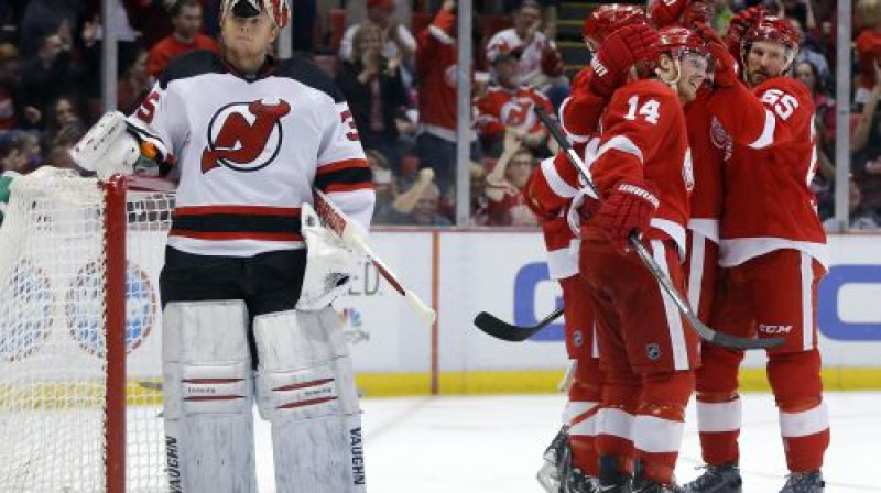 Detroitas "Red Wings" atzīmē Korija Šneidera pārspēšanu
Foto: AP/Scanpix