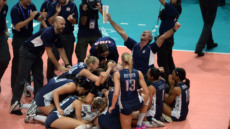 Kērčs Kirali un viņa dāmas izcīna pasaules zeltu 
Foto: italy2014.fivb.org