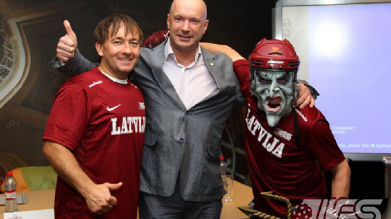 Uz pasaules čempionātu - ar Latvijas Florbola savienības atbalstu
Foto: Ritvars Raits, floorball.lv