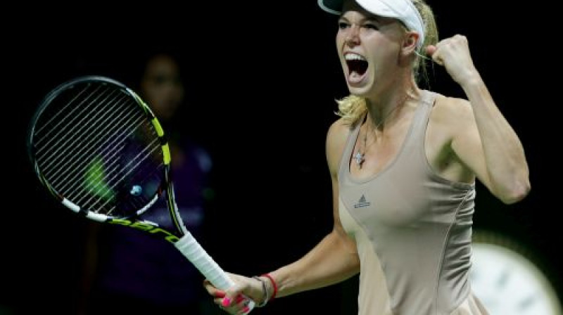 Karolīnas Vozņacki aizsardzība atkal iedzina Mariju Šarapovu lielā izmisumā
Foto: AP/Scanpix