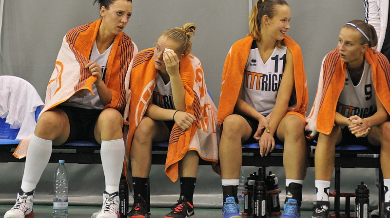 TTT basketbolistes Ieva Kūlīte, Kate Krēsliņa, Rūta Veidere un Kitija Laksa
Foto: Romualds Vambuts