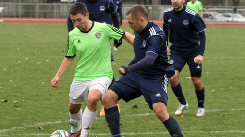 Moments no spēles starp FK "Ogre" un "Rēzeknes BJSS"\
Foto: Ritvars Raits