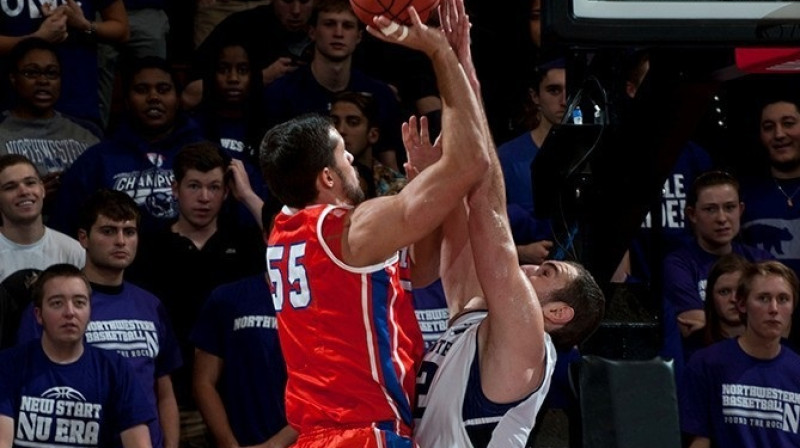 Ričmonds Vilde: 13 punkti un 10 atlēkušās bumbas sezonas atklāšanas spēlē
Foto: Houston Baptist University