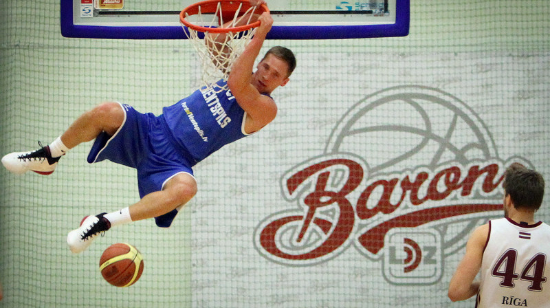 Artjoma Butjankova pārstāvētais BK "Ventspils" pārliecinoši uzveica "Barons/LDz"
Foto: Renārs Buivids