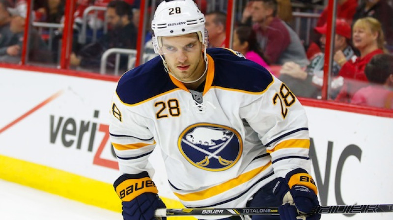 Zemgus Girgensons
Foto: USATSI, cbssports.com