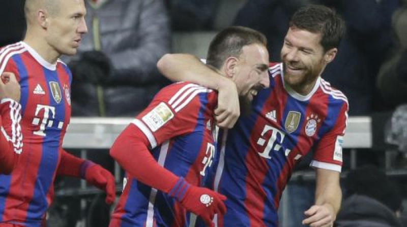 Franks Riberī (vidū) tikko guvis vārtus
Foto: AP/Scanpix