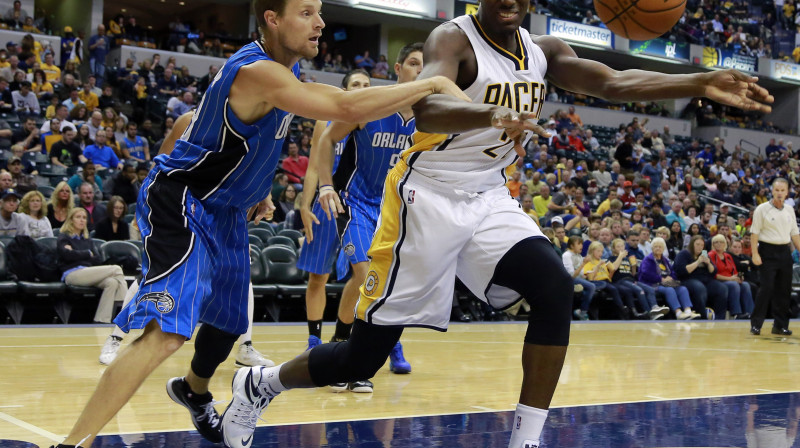 Īens Mahinmi (pa labi)
Foto: AP/Scanpix