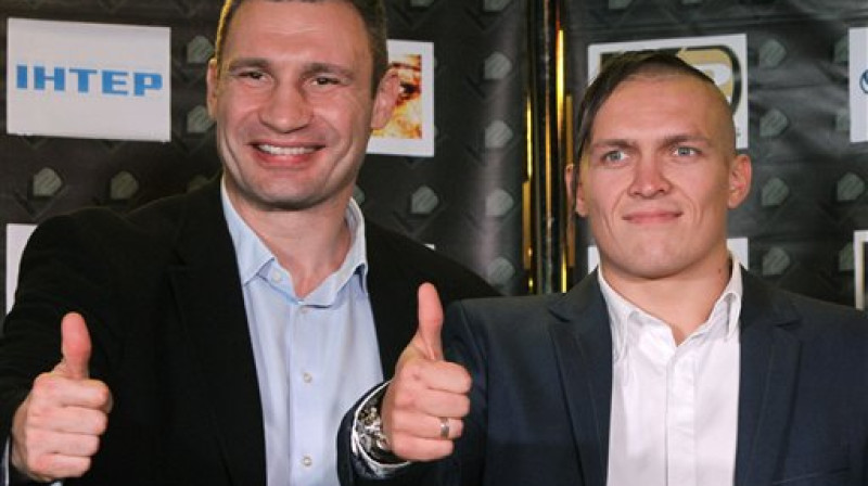 Vitālijs Kļičko un Oleksandrs Usiks
Foto: AP/Scanpix