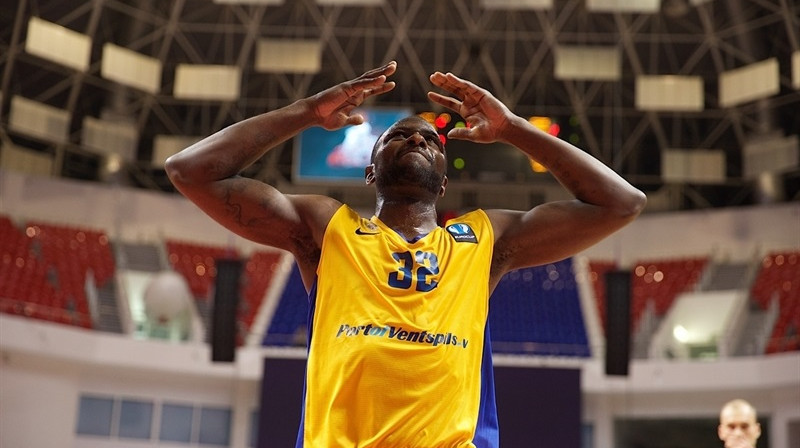 Šovakar Mairs Čatmens aizvada savu pēdējo spēli karjerā.

foto: www.basketuniverso.it