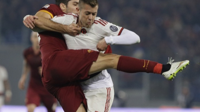 Konstantinoss Manolass pret Žeremiju Menezu
Foto: AP/Scanpix
