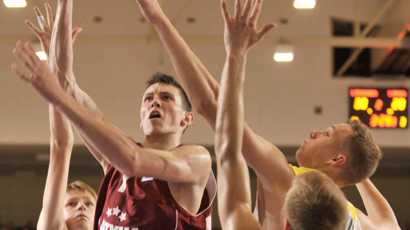 Rodions Kurucs Eiropas U16 čempionātā Ogrē
Foto: www.fibaeurope.com
