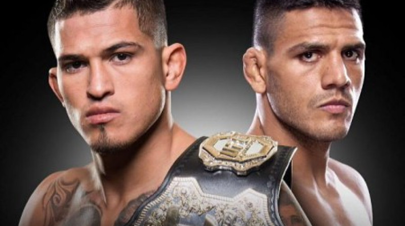 Entonijs Petis (no kreisās) un Rafaels Dos Anjos
Foto: sherdog.com