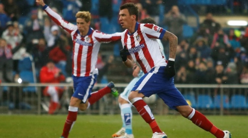 Mario Mandžukičs un Fernando Toress
Foto: AFP/Scanpix
