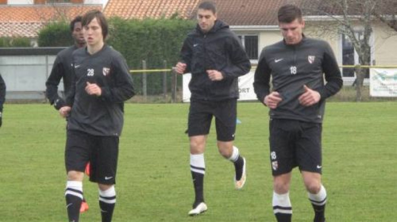 Jānis Ikaunieks (pa kreisi) "Metz" treniņā
Foto: Fcmetz.com