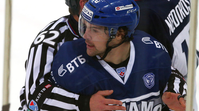 Kaspara Daugaviņa vārtu guvums "Dynamo" no nulles turnīra tabulā neglāba.
Foto:ITAR-TASS/Scanpix