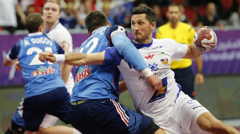 Aleksandrs Pētersons uzbrukumā
Foto: Qatar2015