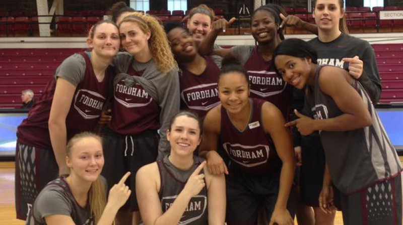 Asnate Fomina un "Fordham" basketbolistes 2015. gada 22. janvārī
Foto: Fordham