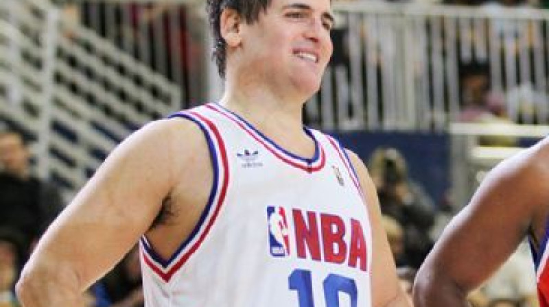 Marks Kjūbans, piedaloties NBA Slavenību spēlē 
Foto: AP/Scanpix