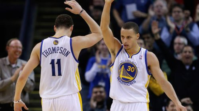 Klejs Tompsons un Stefens Karijs
Foto: AFP/Scanpix