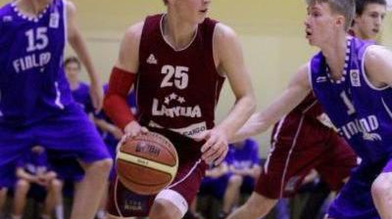 Edgars Kaufmanis un Latvijas U16 izlase: laba pārbaude Turcijā.
Foto: basket.ee