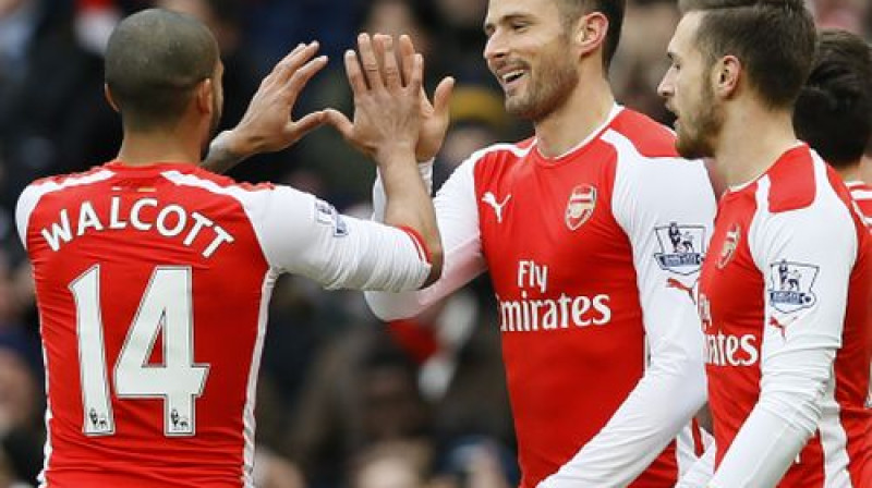 "Arsenal" spēlētāji pēc vārtu guvuma
Foto: AP/Scanpix