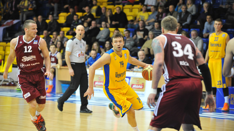Kristaps Janičenoks ar 14 punktiem bija rezultatīvākais spēlētājs BK Ventspils rindās.
foto:bkventspils.lv