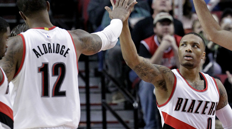 Lamarkuss Aldridžs un DeimiansLilards - Portlendas pārstāvji Zvaigžņu spēlē 
Foto: AP/Scanpix