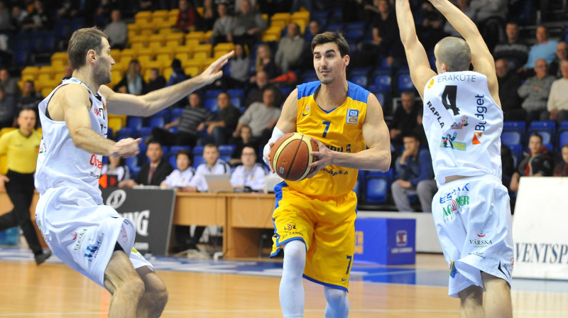 Trojs Bārniss šogad savu dzimšanas dienu svinēs Raplā, cerams ar uzvaru
Foto: bkventspils.lv