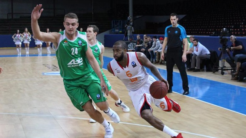 Rolands Freimanis (pa kreisi): 10 punkti Prāgā
Foto: CEZ Nymburk