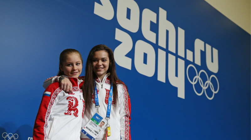 Jūlija Ļipņicka un Adelīna Sotņikova 
Foto:  ITAR-TASS / Scanpix