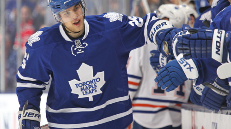 Maiks Santorelli vēl "Maple Leafs" kreklā
Foto: AFP/Scanpix