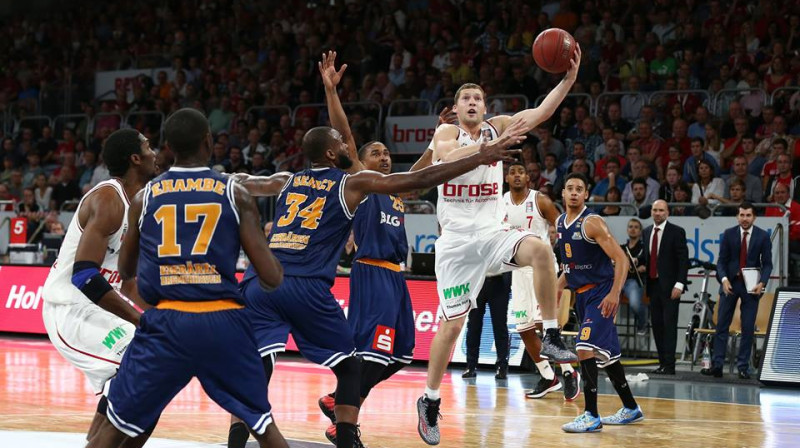Jānis Strēlnieks: pirmā vieta Bundeslīgā pēc 22 kārtām
Foto: dailybasket.it