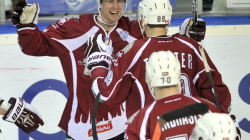 Čejs Genovejs Rīgas "Dinamo" panākumu nodrošināja 49 sekundes pirms pamatlaika noslēguma
Foto: Romāns Kokšarovs, Sporta Avīze, F64