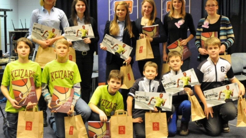 Jaunatnes līgas  Talantu nedēļas'2014 Erudīcijas konkursa uzvarētāji.
Foto: Romualds Vambuts