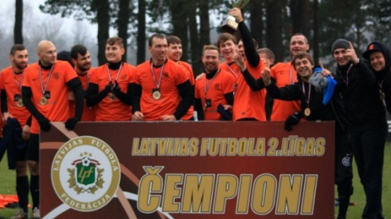 "Caramba" iepriekšējā sezonā triumfēja Latvijas 2. līgā
Foto: LFF.lv