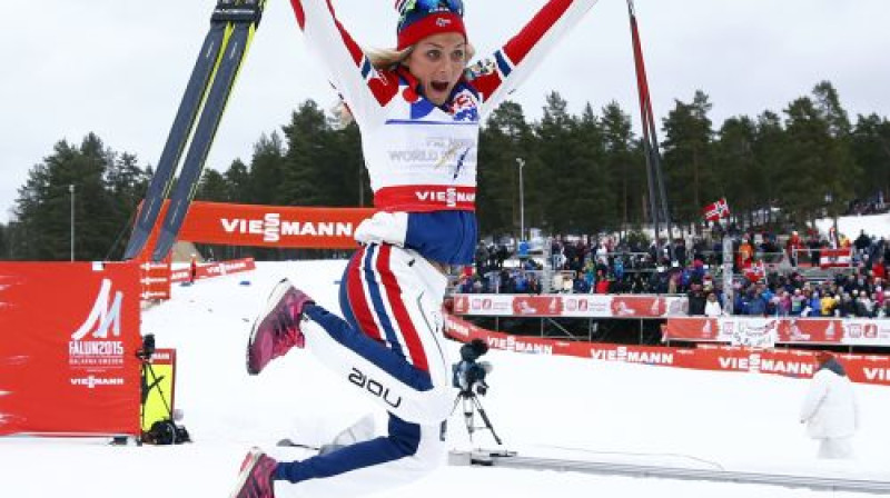 Terēza Juhauga pēc finiša izbauda zelta prieku
Foto: AP/Scanpix