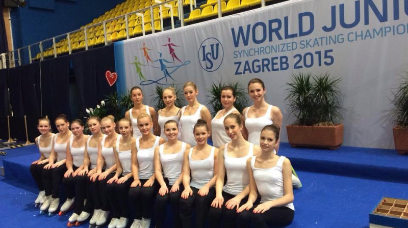 Latvijas sinhronās daiļslidošanas komanda
Foto: Synchronized Skating team "Latvia"