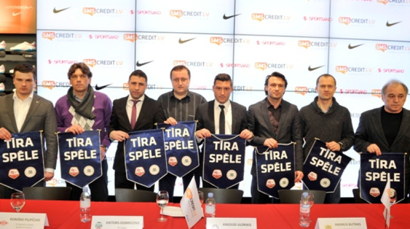 Latvijas futbols nekad neguļ
Foto: Romāns Kokšarovs (f64)