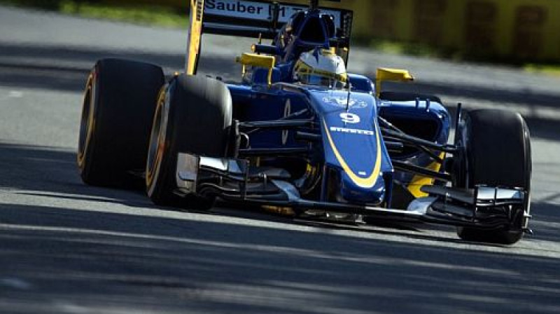 "Sauber" komanda F1 treniņbraucienos Melburnā
Foto: Sauber