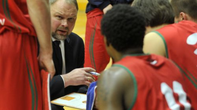 Uvis Helmanis un "Liepāja/Triobet": piektdien sākas cīņa par Aldaris LBL bronzu.
Foto: Romāns Kokšarovs/F64