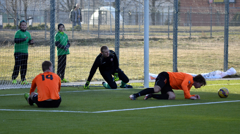 "Gulbene" futbolisti šodien bija bezspēcīgi
Foto: Mārtiņš Jankovskis
