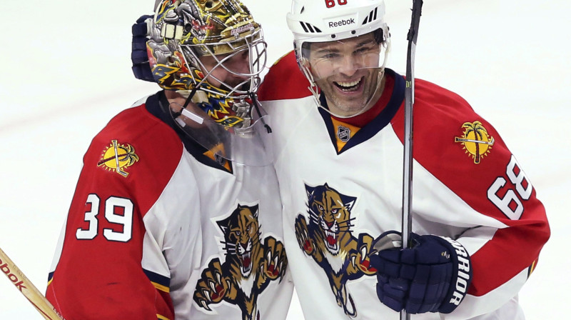 "Panthers" vārtsargs Dens Eliss un Jaromirs Jāgrs
Foto: AP/Scanpix