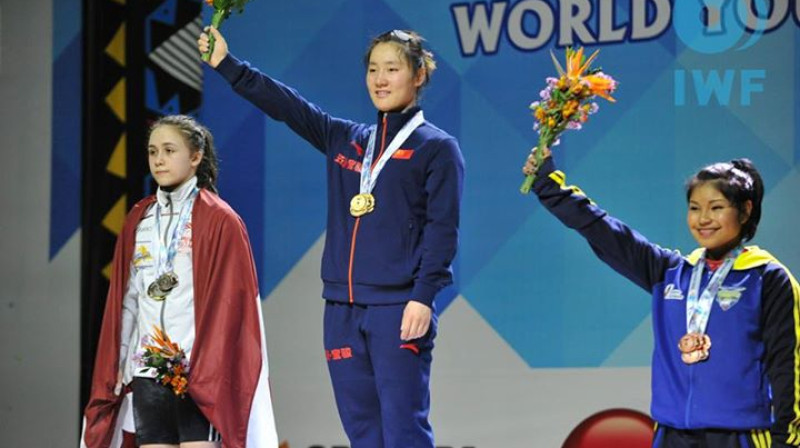 Rebeka Koha uz otrā pakāpiena Limā 
Foto: IWF