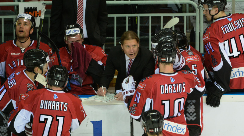 Piecās spēlēs gūti četri vārti. Pasaules čempionāts jau pēc divām nedēļām.
Foto: Gints Ivuškāns/f64