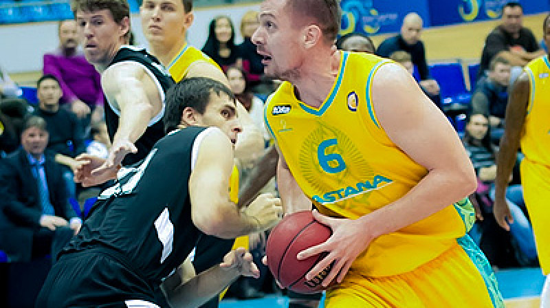 Rašids Mahalbasičs guva 32 punktus
Foto: www.vtb-league.com