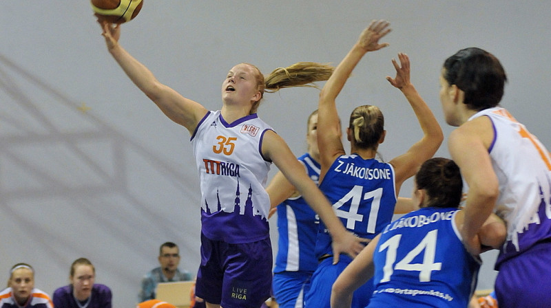 Kate Krēsliņa 2015. gada aprīlī
Foto: Romualds Vambuts